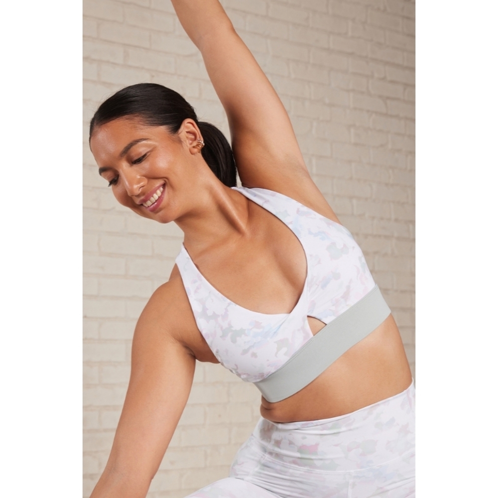 Fabletics | Oasis Twist Sports Bra